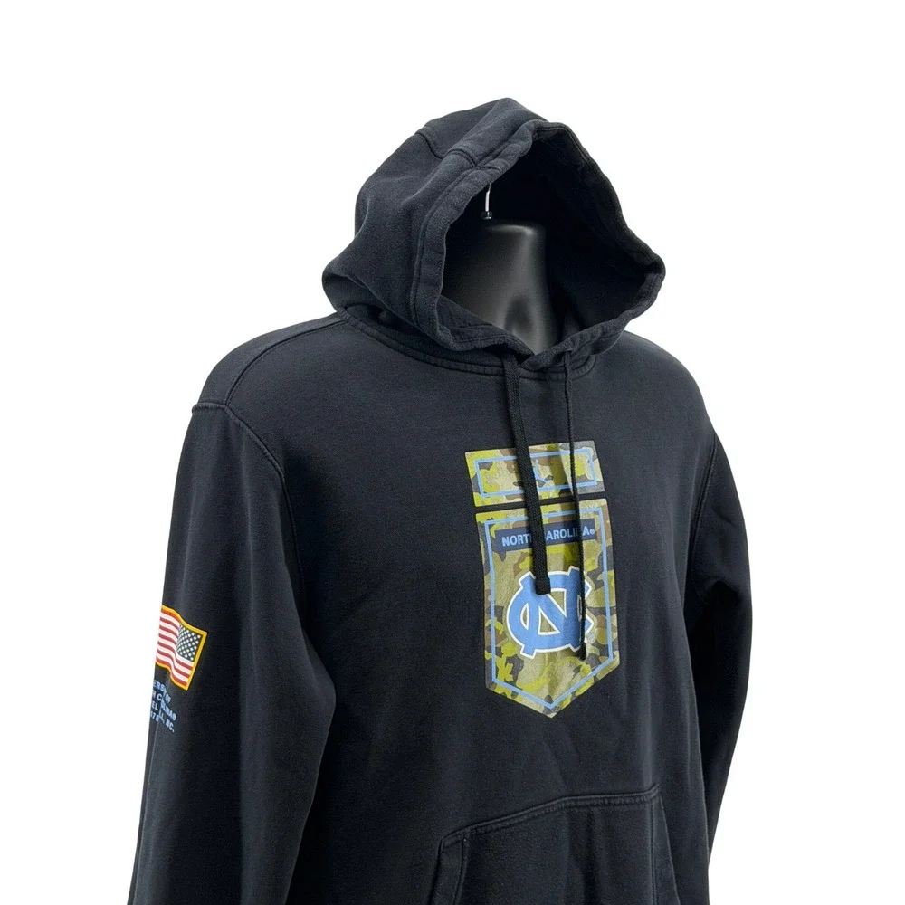 Nike Hoodie Mens M Black UNC Tar Heels Jordan Camo Graphic Pullover Sweatshirt